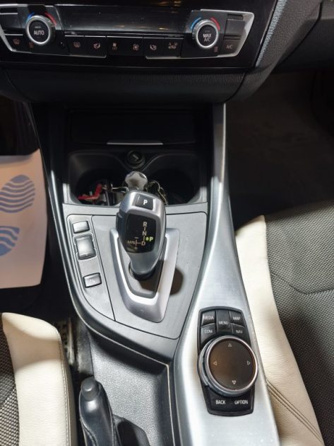 BMW SERIE 1 F20 116DA 116Cv Urban Chic AUTOMATIQUE