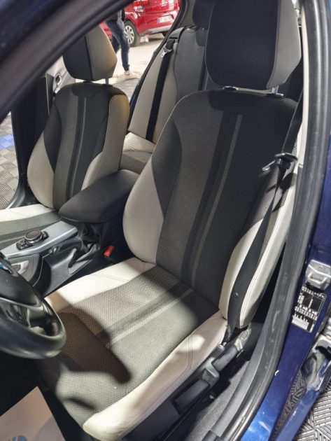 BMW SERIE 1 F20 116DA 116Cv Urban Chic AUTOMATIQUE