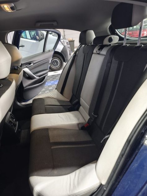 BMW SERIE 1 F20 116DA 116Cv Urban Chic AUTOMATIQUE