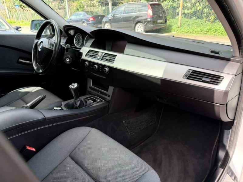 BMW Série 5 E60 520i 170ch Luxe
