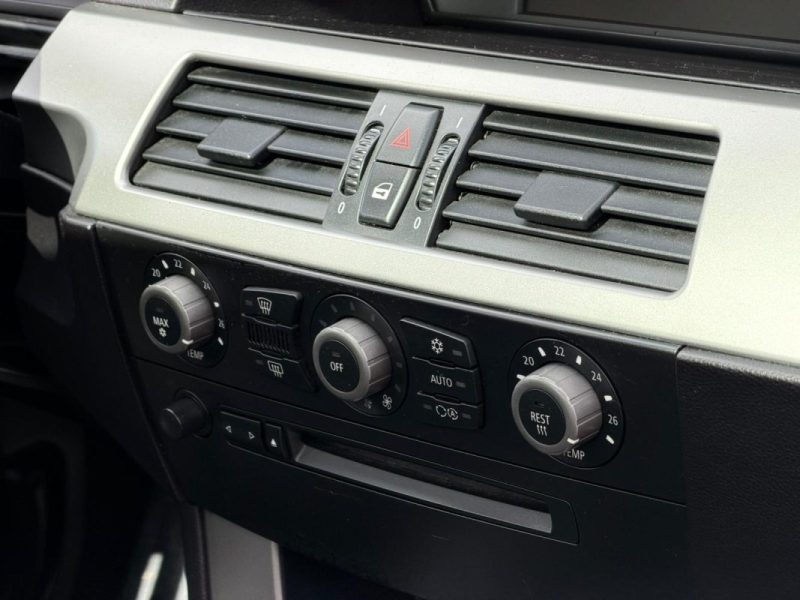 BMW Série 5 E60 520i 170ch Luxe