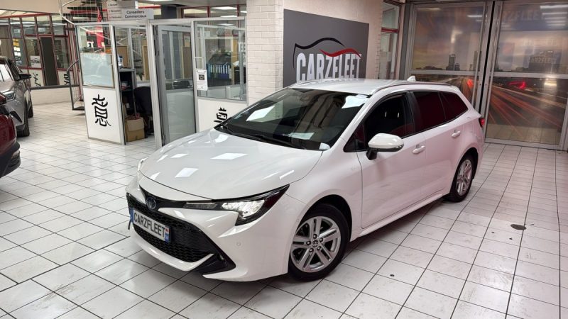 TOYOYA COROLLA TOURING SPORTS 122cv DYNAMIC BUSINESS/1 ERE MAIN/TVA RECUPERABLE