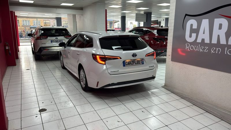 TOYOYA COROLLA TOURING SPORTS 122cv DYNAMIC BUSINESS/1 ERE MAIN/TVA RECUPERABLE