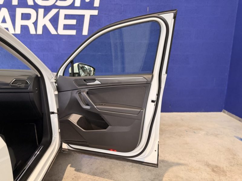 VOLKSWAGEN TIGUAN CARAT ALLSPACE - 2.0 L TDi - 150 ch - TOIT OUVRANT - ATTELAGE RETRACTABLE - 