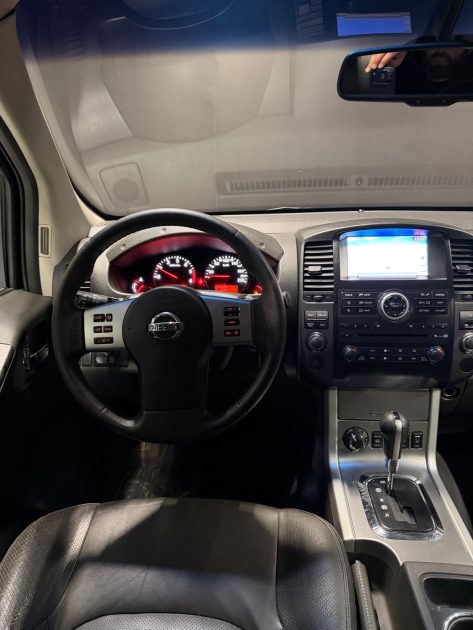 NISSAN NAVARA PICK-UP 3.0 V6 DCI DOUBLE CAB LE 4X4 LB 2013