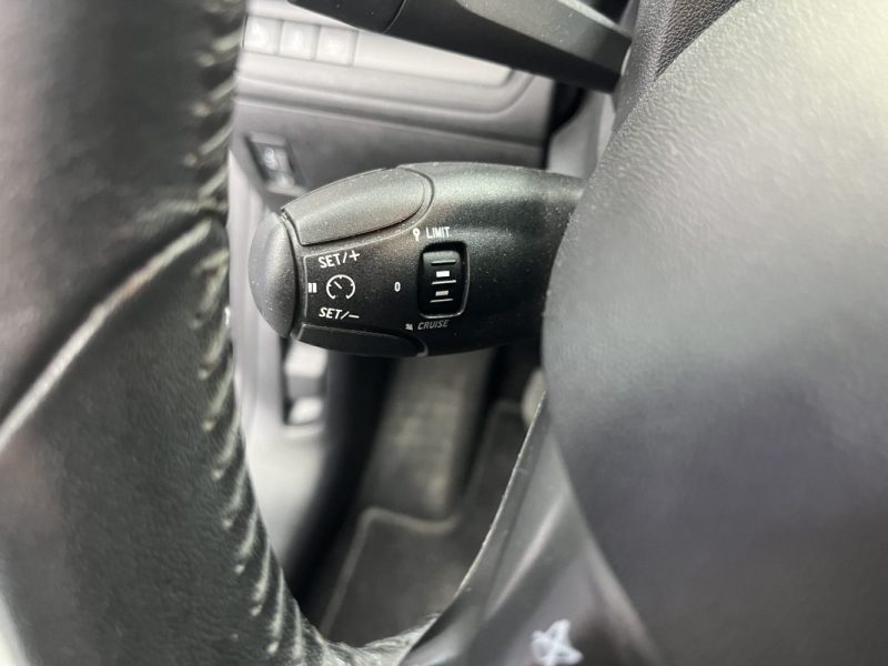 Peugeot 2008 1.6 BlueHDi 100ch Active | GPS | Climatisation | 125 500 KM