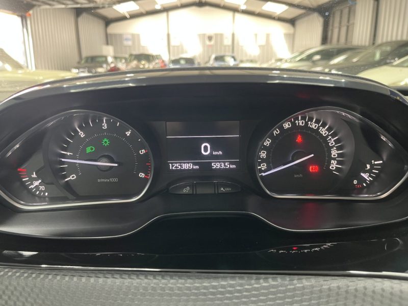 Peugeot 2008 1.6 BlueHDi 100ch Active | GPS | Climatisation | 125 500 KM