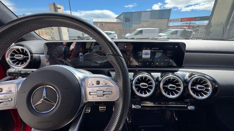 MERCEDES CLASSE A 180 136CH AMG LINE 2019 TOIT OUVRANT 