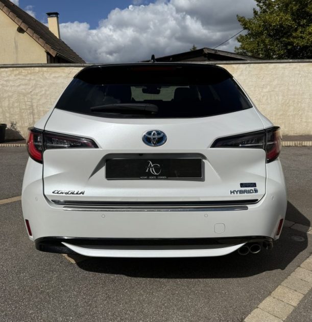 TOYOTA COROLLA HYBRID 184ch GR SPORT APPLE CAR PLAY / SIÈGES CHAUFFANT / TOIT OUVRANT 
