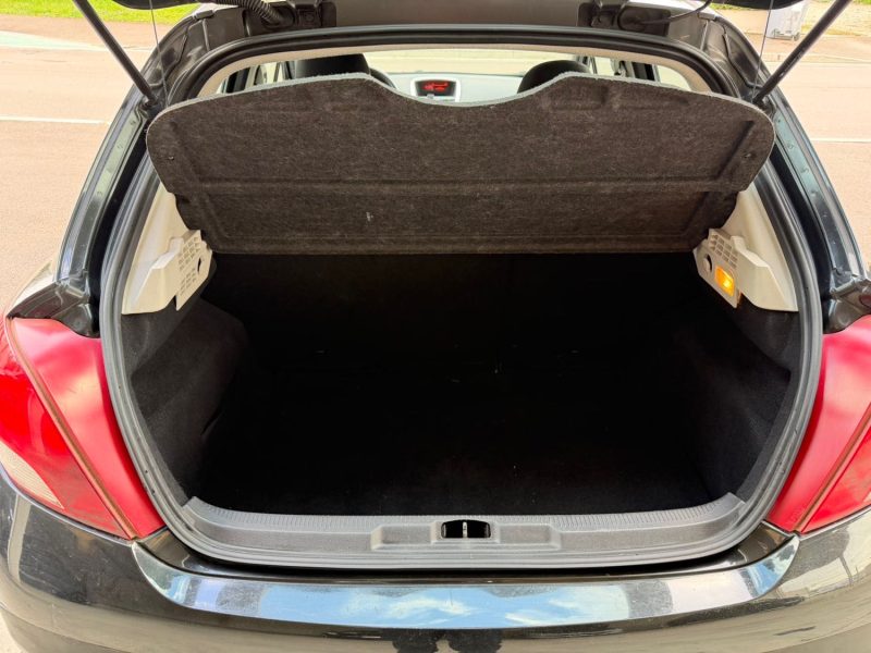 PEUGEOT 207 1.4 PREMIUM 