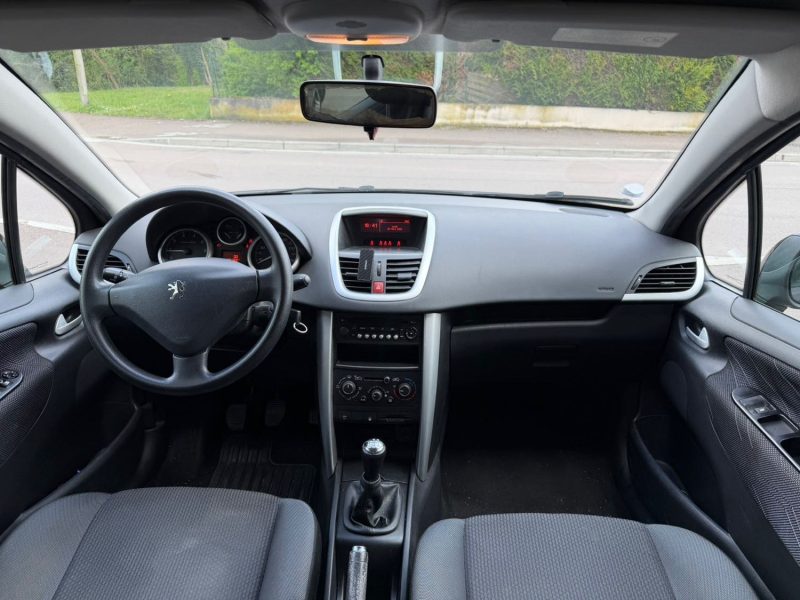 PEUGEOT 207 1.4 PREMIUM 