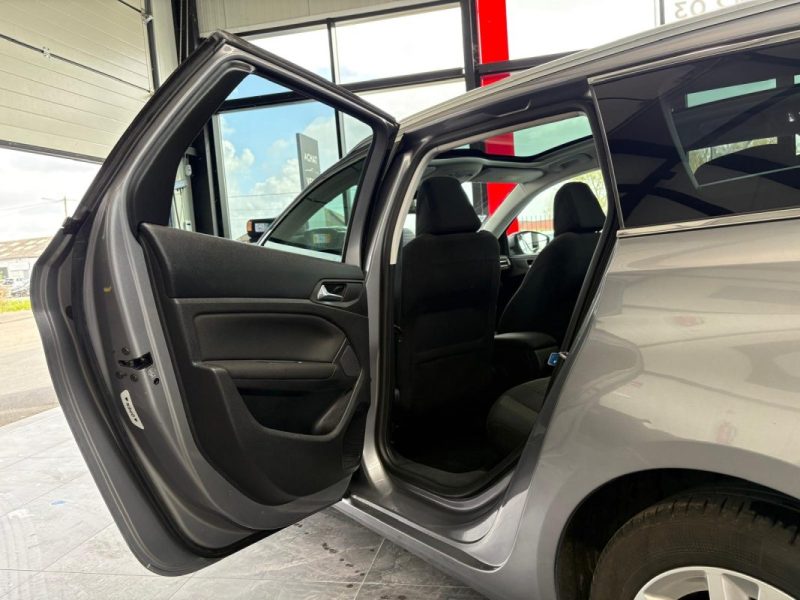 Peugeot 308 1.6 BlueHDi 120ch 🚗 Allure ✨ Caméra 🔙 Attelage 🔗 Reprise 🔄 Garantie 🛡️
