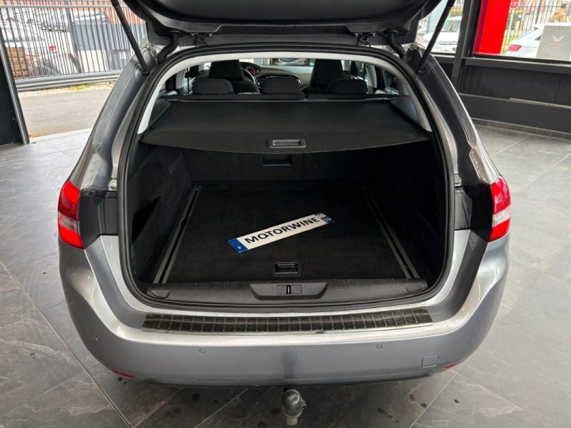 Peugeot 308 1.6 BlueHDi 120ch 🚗 Allure ✨ Caméra 🔙 Attelage 🔗 Reprise 🔄 Garantie 🛡️