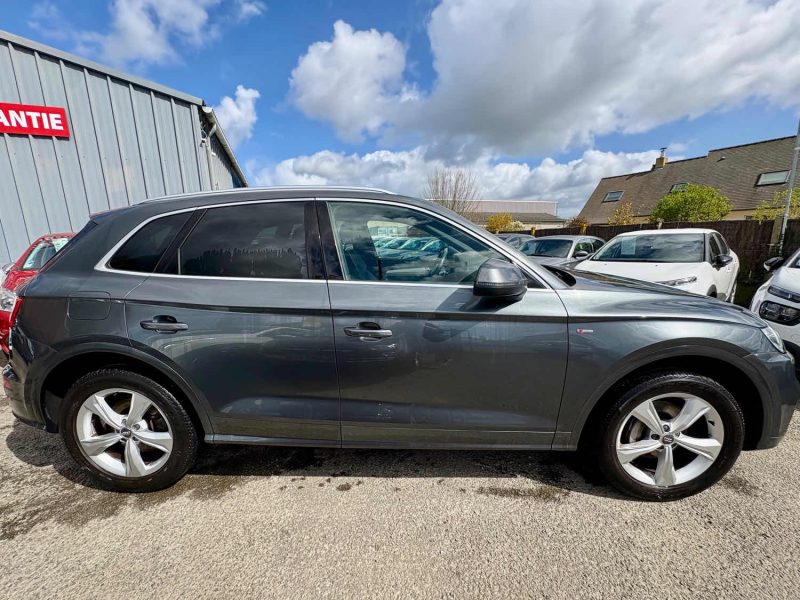 AUDI Q5 