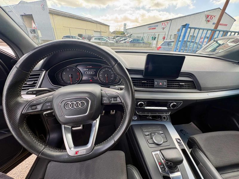 AUDI Q5 
