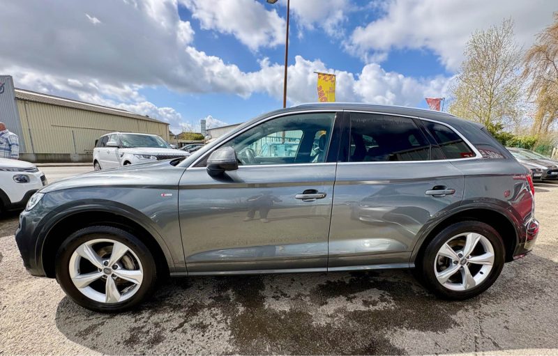 AUDI Q5 