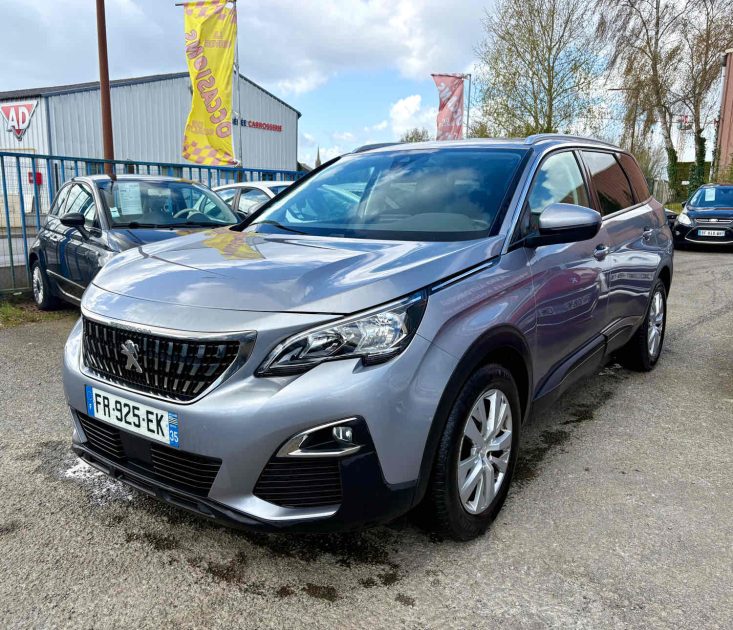 PEUGEOT 5008