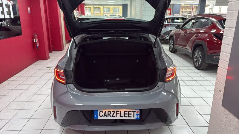 TOYOTA COROLLA BERLINE 122cv DYNAMIC BUSINESS/1 ERE MAIN/TVA RECUPERABLE