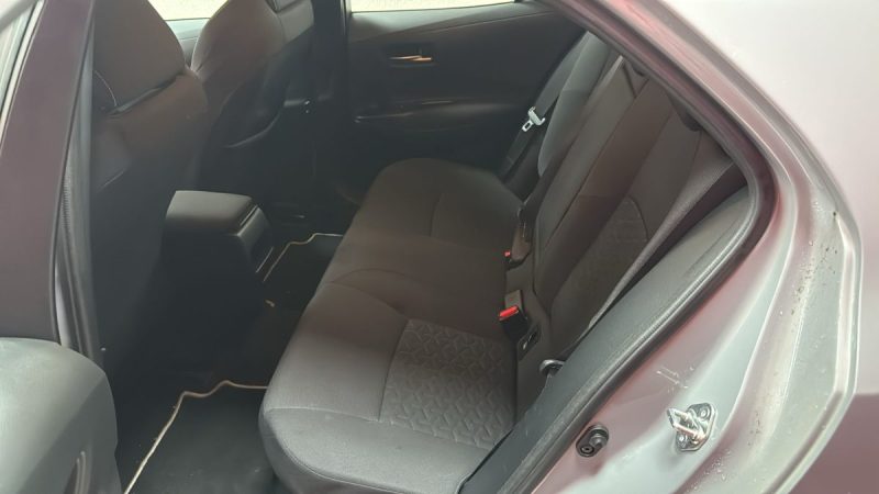 TOYOTA COROLLA BERLINE 122cv DYNAMIC BUSINESS/1 ERE MAIN/TVA RECUPERABLE
