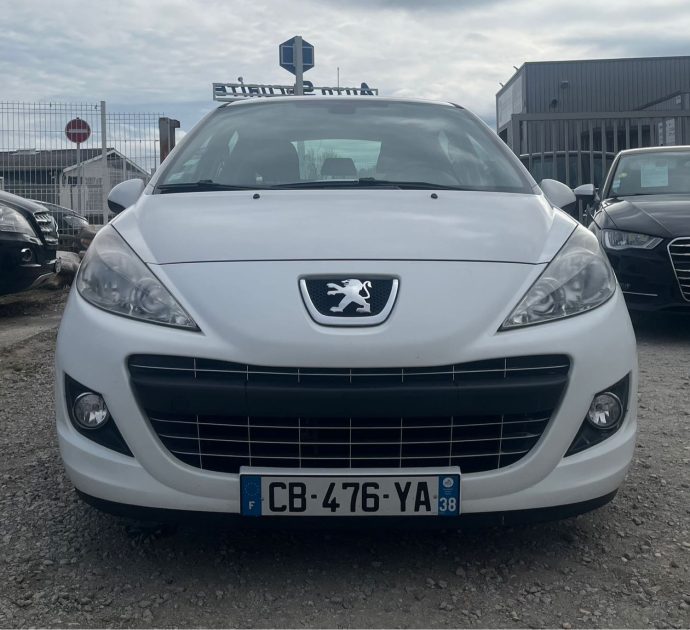 Peugeot 207 1.4I 95 Ch Garantie 