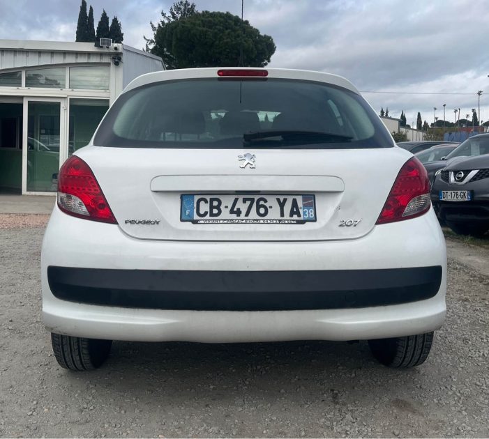 Peugeot 207 1.4I 95 Ch Garantie 