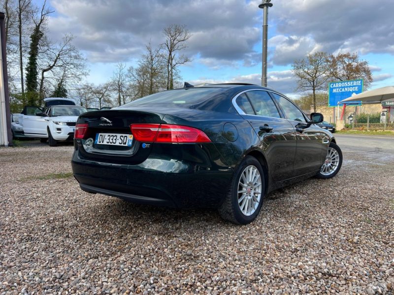 JAGUAR XE 2.0 D 163 ch E-Performance Pure BVA8