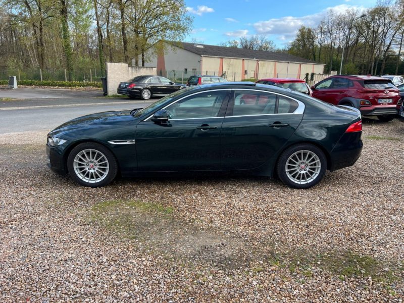 JAGUAR XE 2.0 D 163 ch E-Performance Pure BVA8