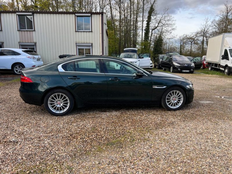 JAGUAR XE 2.0 D 163 ch E-Performance Pure BVA8