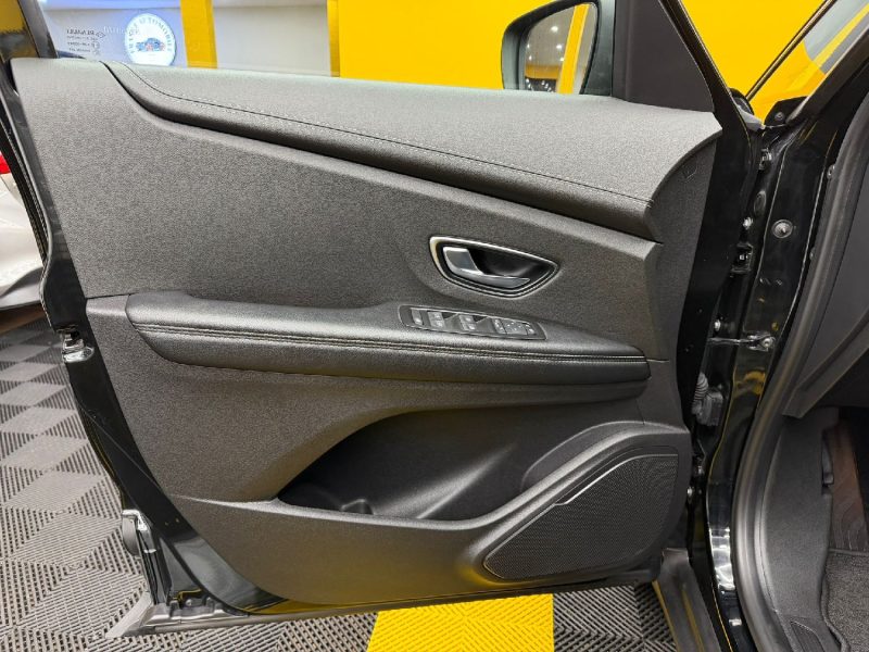RENAULT GDSCEN.IV 1.7 BLUE DCI 120CH INTENS EDC BOITE AUTO