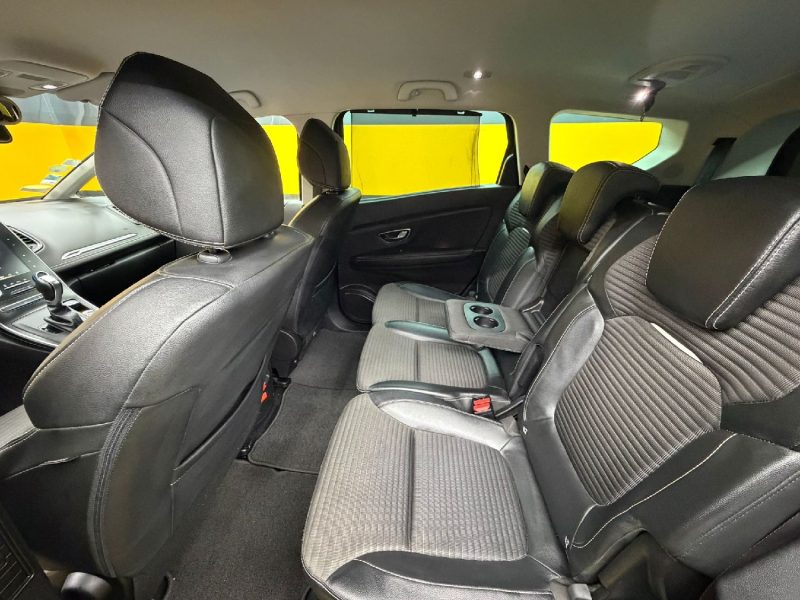 RENAULT GDSCEN.IV 1.7 BLUE DCI 120CH INTENS EDC BOITE AUTO