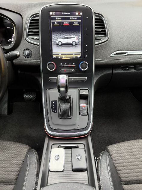 RENAULT GDSCEN.IV 1.7 BLUE DCI 120CH INTENS EDC BOITE AUTO