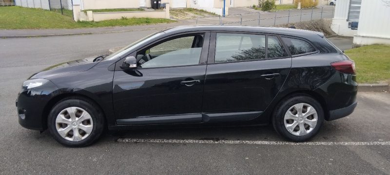 RENAULT MEGANE 3 ESTATE  1.5 DCI 110 CV AN 11 PROPRE BIEN EQUIPE 154 KM