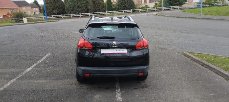 PEUGEOT 2008 1.6 HDI 115 CV AN 15 PROPRE BIEN EQUIPE 143 KM