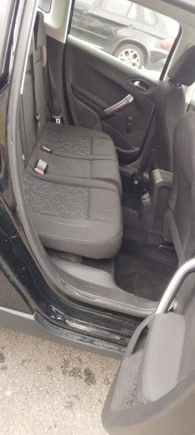 PEUGEOT 2008 1.6 HDI 115 CV AN 15 PROPRE BIEN EQUIPE 143 KM