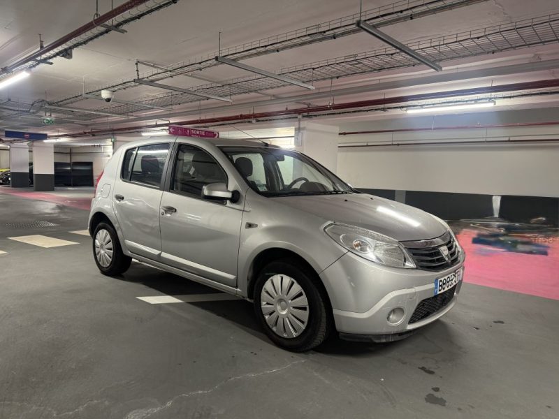 DACIA SANDERO 1.6 MPI 90 LAUREATE 2009