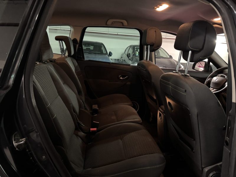 RENAULT SCENICIII MEGANE 1.5 DCI 110 EXPRESSION  7 PLACES