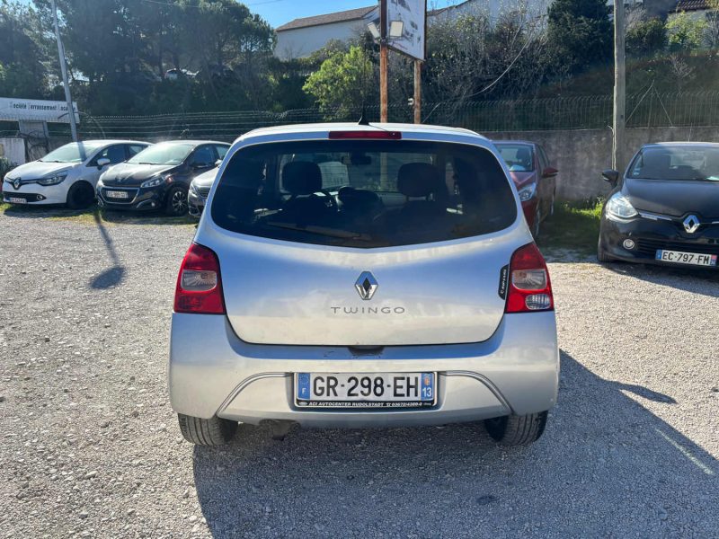 RENAULT TWINGO II 1.2 75 AUTHENTIQUE 2010