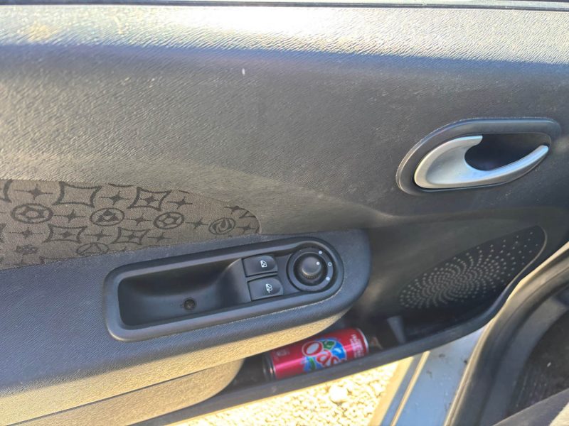 RENAULT TWINGO II 1.2 75 AUTHENTIQUE 2010