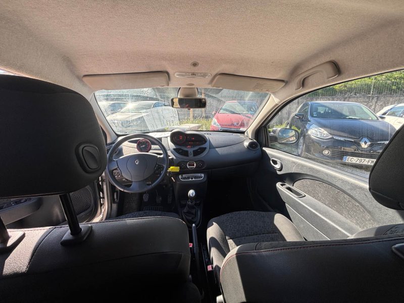 RENAULT TWINGO II 1.2 75 AUTHENTIQUE 2010