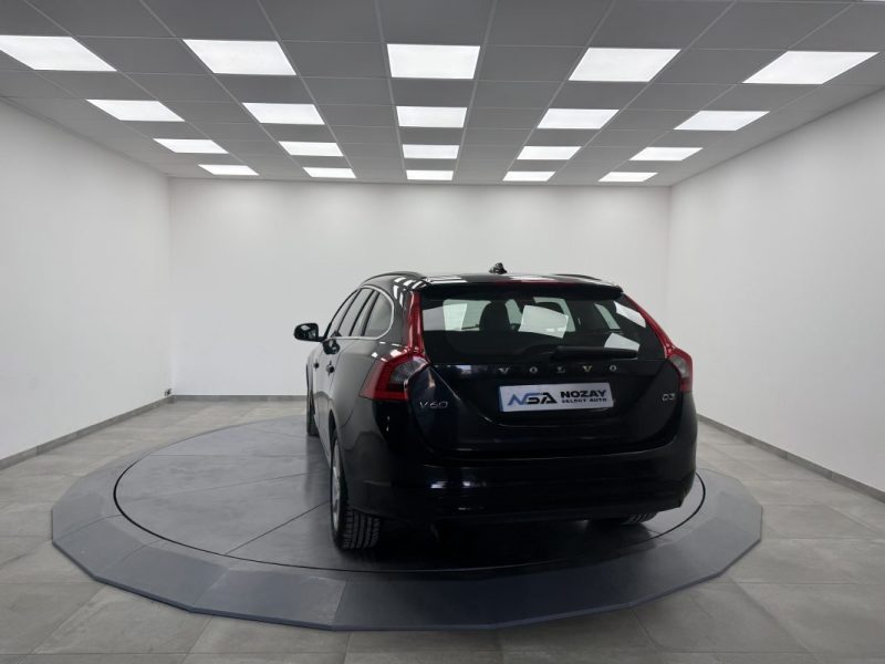 VOLVO V60 D3 CM3 136CV  GARANTIE 6  MOIS 