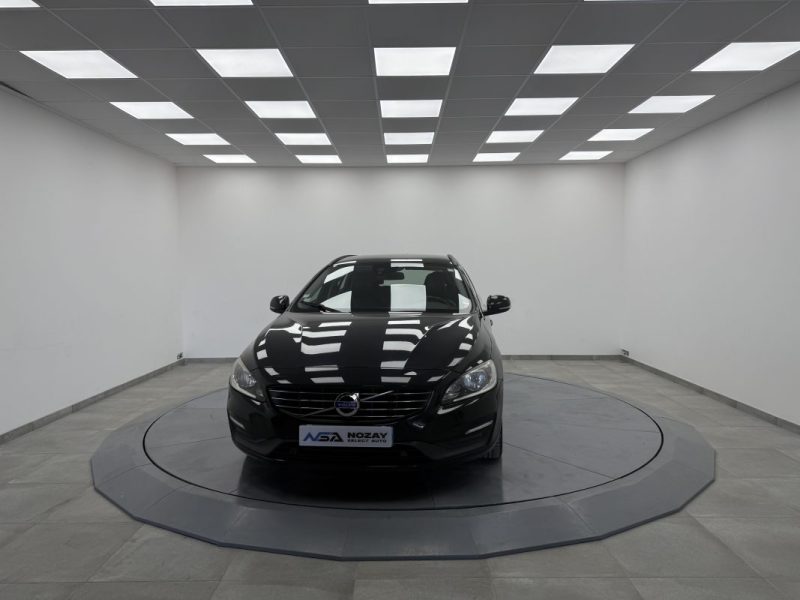 VOLVO V60 D3 CM3 136CV  GARANTIE 6  MOIS 