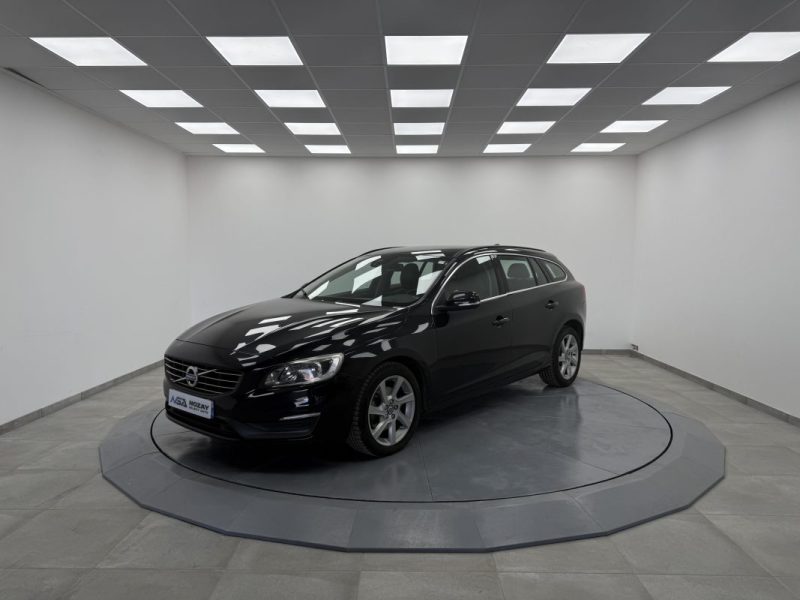 VOLVO V60 D3 CM3 136CV  GARANTIE 6  MOIS 