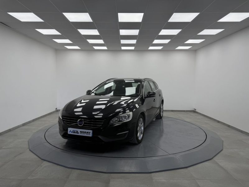 VOLVO V60 D3 CM3 136CV 