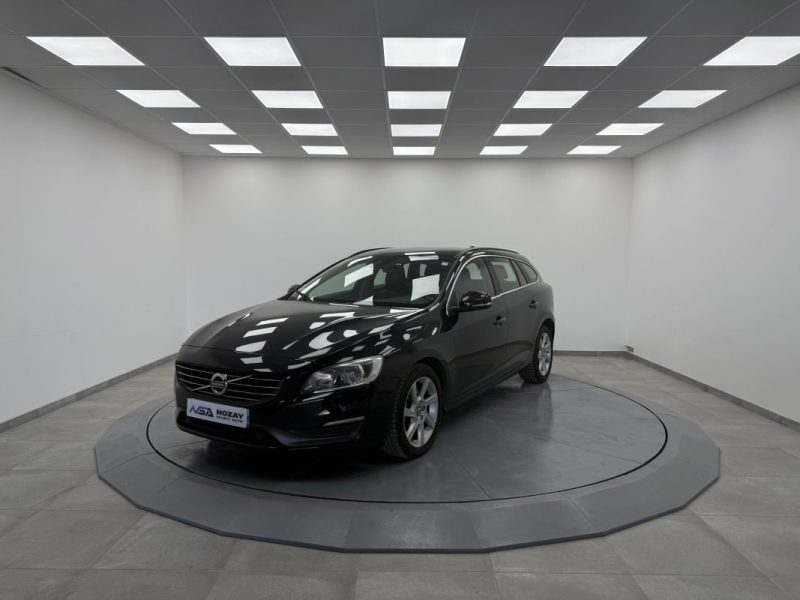 VOLVO V60 D3 CM3 136CV  GARANTIE 6  MOIS 