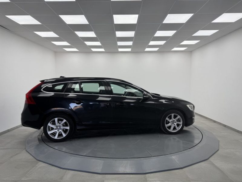 VOLVO V60 D3 CM3 136CV 