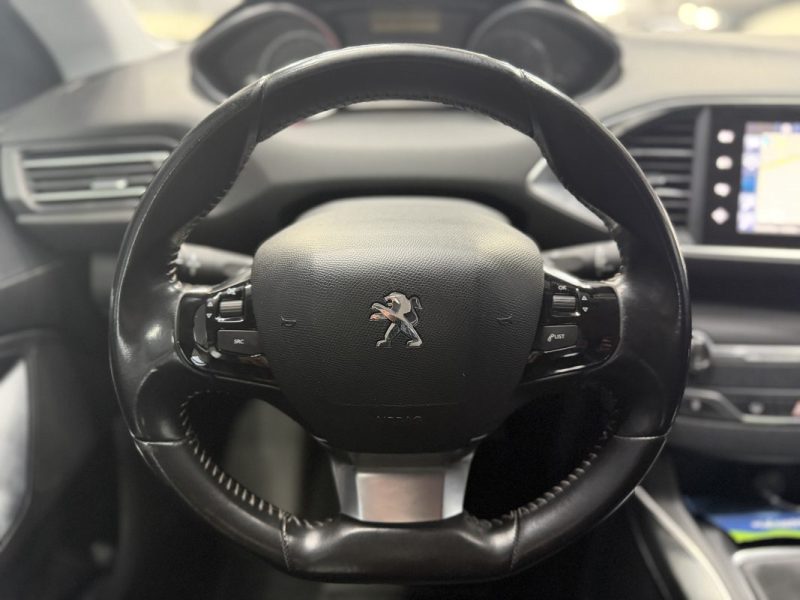 Peugeot 308 II 1.6 BlueHDi 120ch Féline S&S | Kit distribution OK | Radars | Phares LED