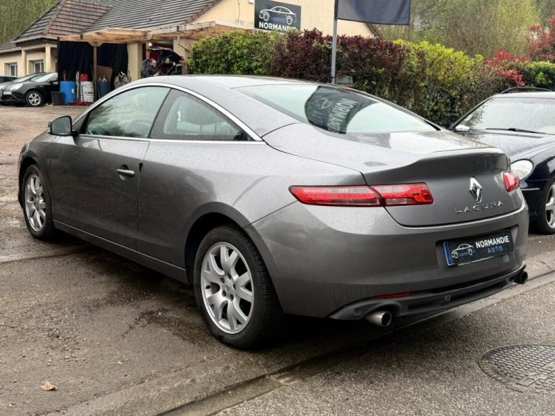Renault Laguna III Coupé 2.0 dCi 150ch Dynamique BVM6