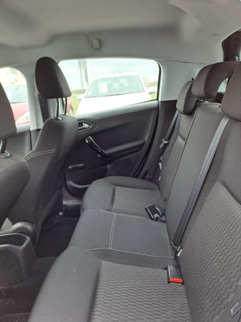 PEUGEOT 208 1.6 BLUEHDI 75CH ACCESS 5P 2015
