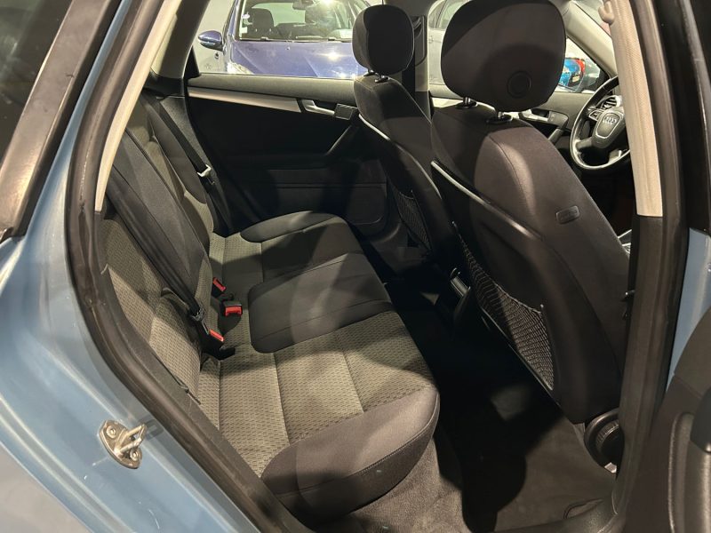 AUDI A3 1.6 TDI 105CH