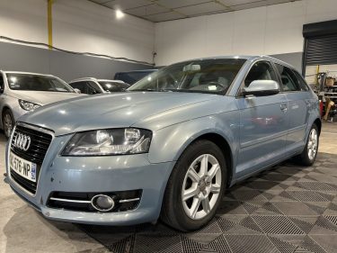 AUDI A3 1.6 TDI 105CH